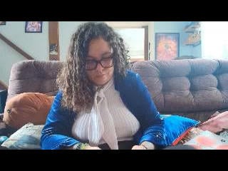Webcam model PaulineGamer from XLoveCam