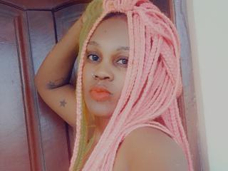Pepitaa Selfie Gallery