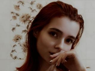 Webcam model PrettyPollyG from XloveCam