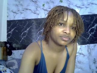 Webcam model Priiya from XloveCam