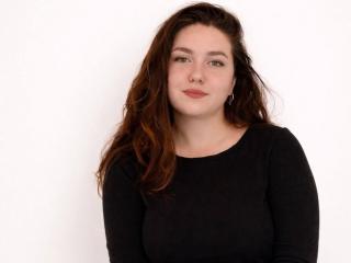 Webcam model PrueButt from XLoveCam