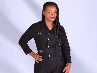 Webcam model QueenIvy from XLoveCam