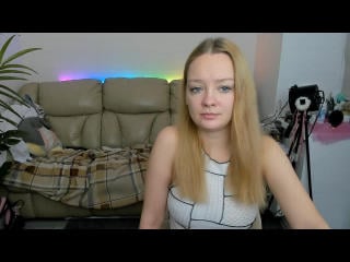 Webcam model RadiantsLoves from XLoveCam