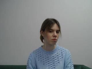 Webcam model Raliina from XLoveCam