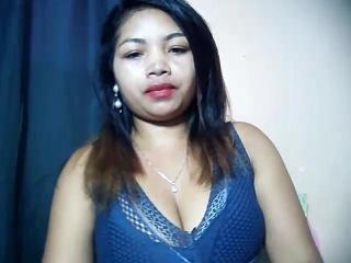 Webcam model Ramonah from XloveCam