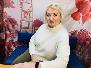 Webcam model RenataDaster from XLoveCam