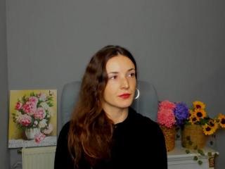 Webcam model RinaOlis from XLoveCam