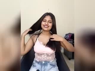 Webcam model RiyaOne from XloveCam