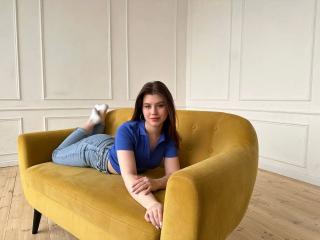 Webcam model RoseHamble-hot from XloveCam