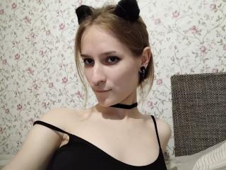 Webcam model RoussiX from XLoveCam