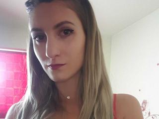 Webcam model RoxaneQuinn profile picture