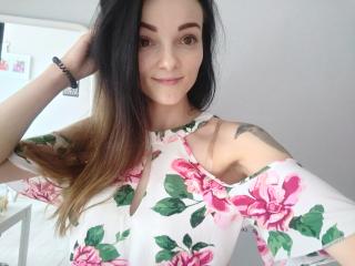 Webcam model RoxiSexy from XLoveCam