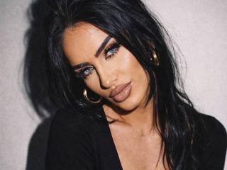 Webcam model RubyConner from XLoveCam