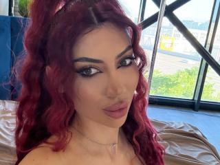 Webcam model RubyMistique from XLoveCam
