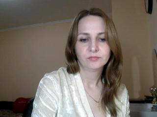 Webcam model RuthPark from XLoveCam