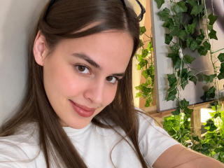 Webcam model SandiWimbs from XLoveCam