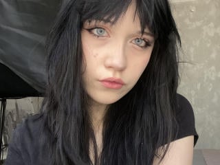 Webcam model SantinaSahm from XloveCam