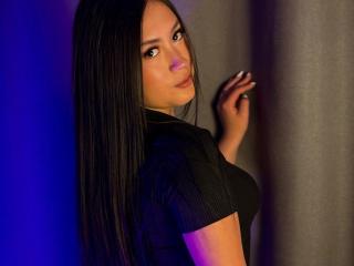 Webcam model ScarllettDream from XLoveCam