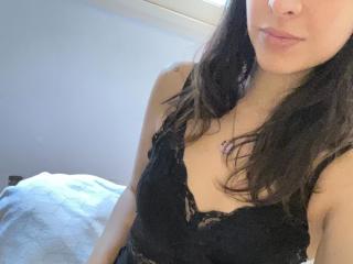 Webcam model SerenaSex-hot from XloveCam