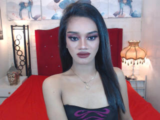 SevenInchesCockTS Live Cam on XLoveCam