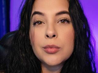 Profile and Statistics for SexyIsabellaHott69 on XLoveCam