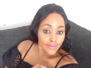 Webcam model SexyTiffa from XLoveCam