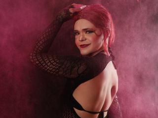 ShainaMonroe Live Cam on XLoveCam