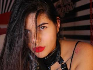 Webcam model ShantialLove from XLoveCam