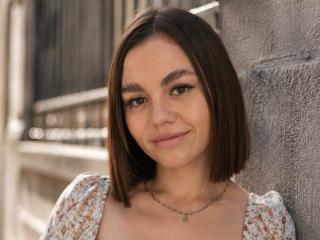 Webcam model SherikaGambrell from XLoveCam