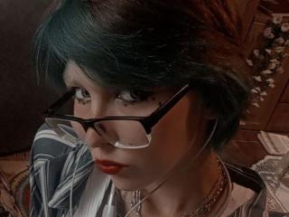 Webcam model SherleneKobara from XLoveCam