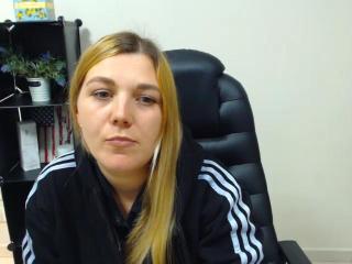 Profile and Statistics for SidneyCourt on XLoveCam