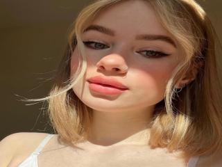 Webcam model SofiaBon profile picture
