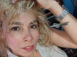 Webcam model StarfisZuletavc from XloveCam