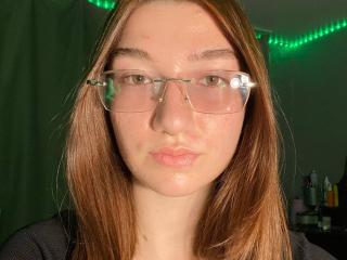 Webcam model SunnyKlusman from XLoveCam