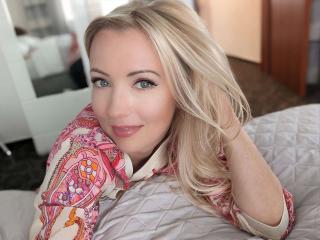 Webcam model SusiPrivat224-hot from XLoveCam