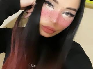 Webcam model SweetNosha profile picture