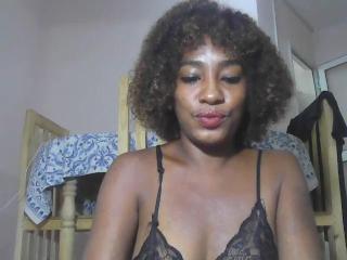 Webcam model Sylenna from XLoveCam