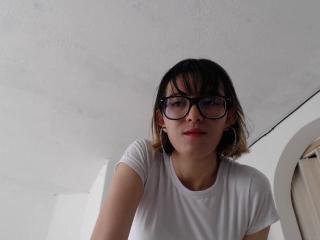 SylvieCute Live Webcam on XLoveCam