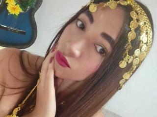TamiDesire Selfie Gallery