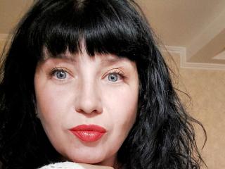 Profile and Statistics for TaniaFire on XLoveCam