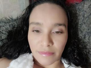 Webcam model TanyaMartin from XLoveCam