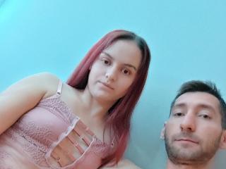 Webcam model TeenyCouple from XloveCam