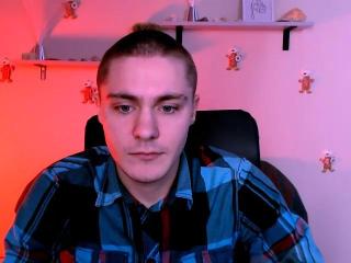 ThomasCrow Live Cam on XLoveCam and RICams