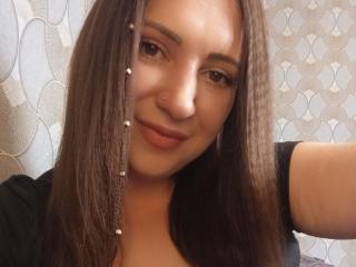 Webcam model TinaEves from XLoveCam