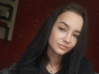 Webcam model TishaUrsa from XLoveCam