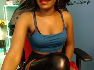 Webcam model TrixiePearl from XLoveCam