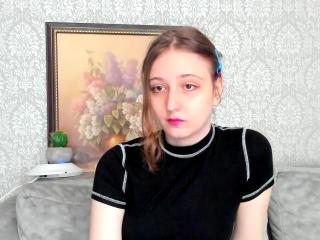 Profile and Statistics for TwinkyKiss on XLoveCam