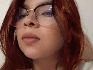Webcam model Unicornia69 from XLoveCam