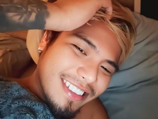 Profile and Statistics for UrAsianMister on XLoveCam