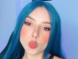 Webcam model ValTina from XLoveCam